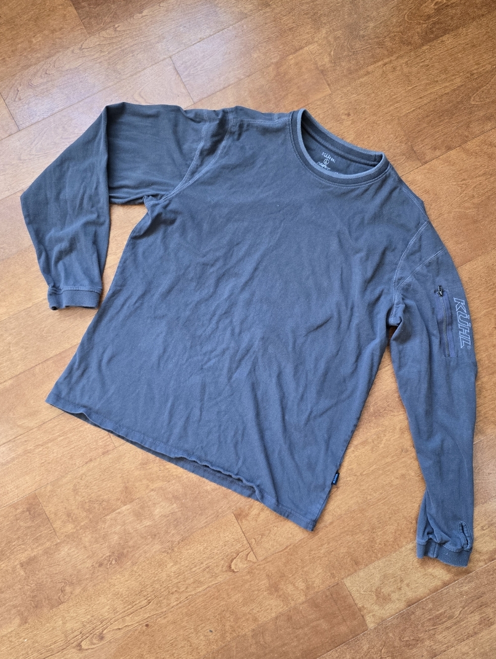 KUHLS KOMMANDO size large long sleeve